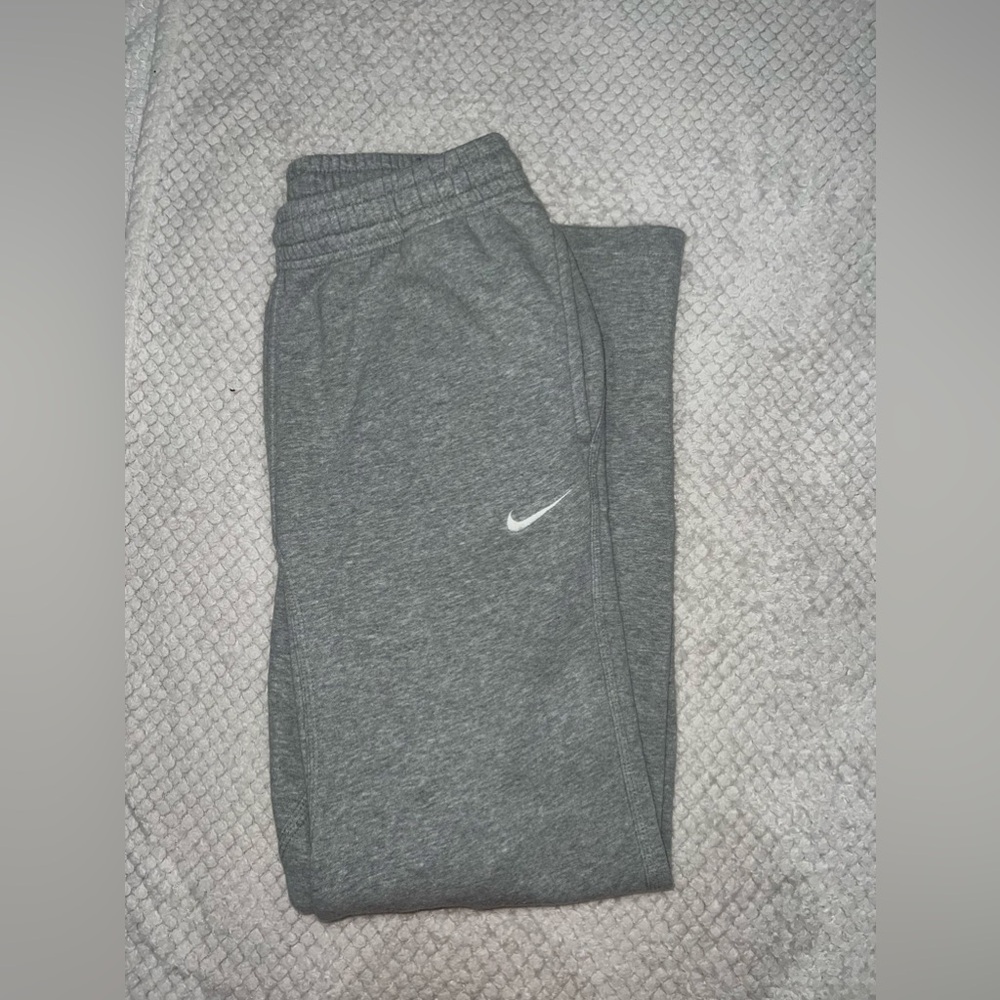 Nike men’s sweatpants